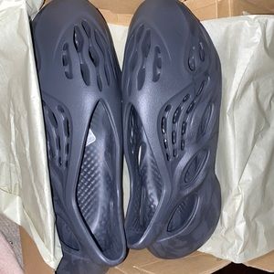 Black Yeezy Foam Runner